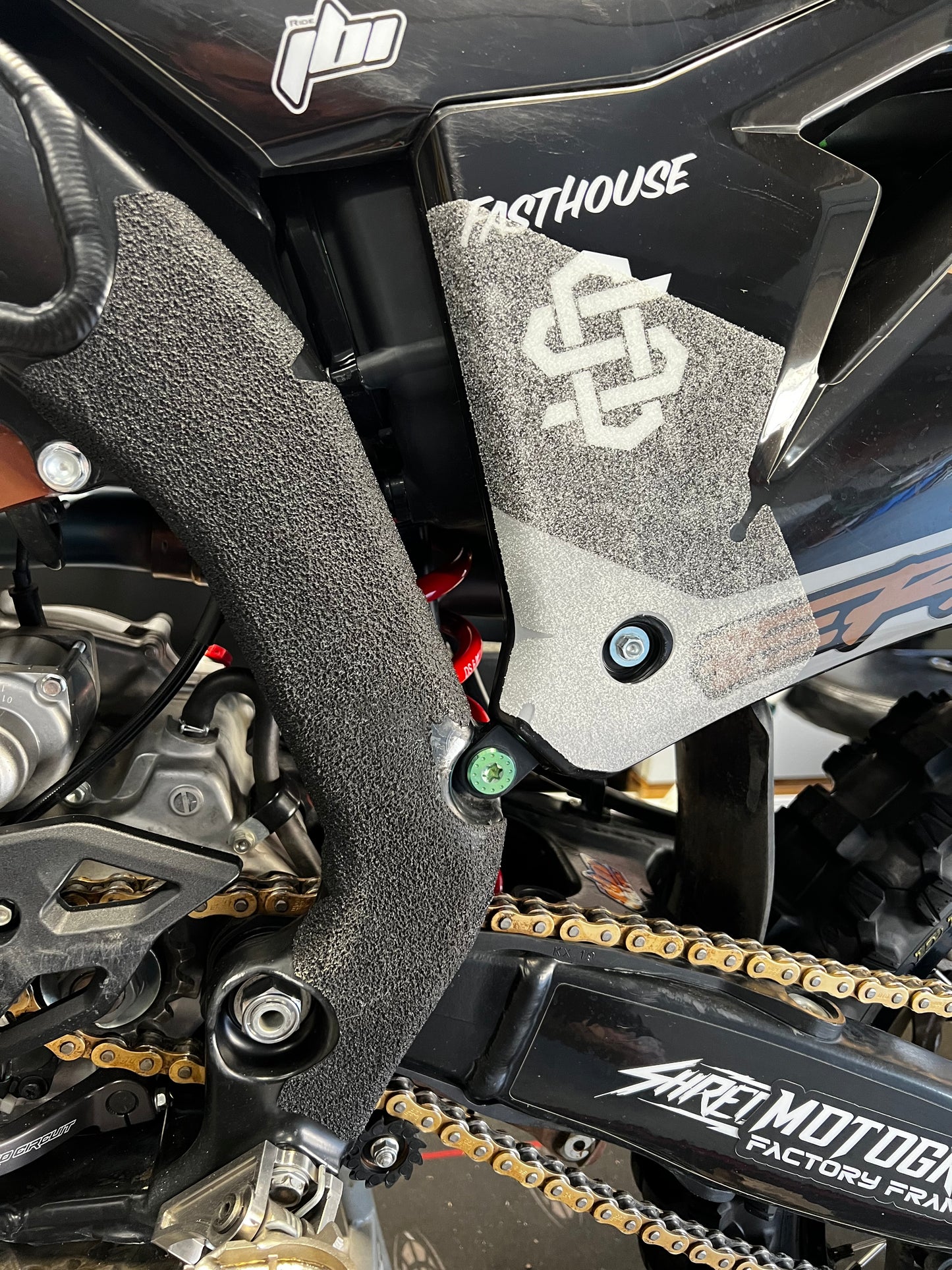 Kawasaki Number Plate Grip